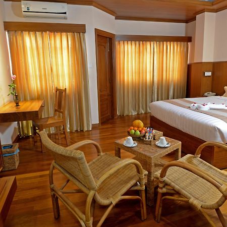 Hotel Sidney Yangon Exteriör bild