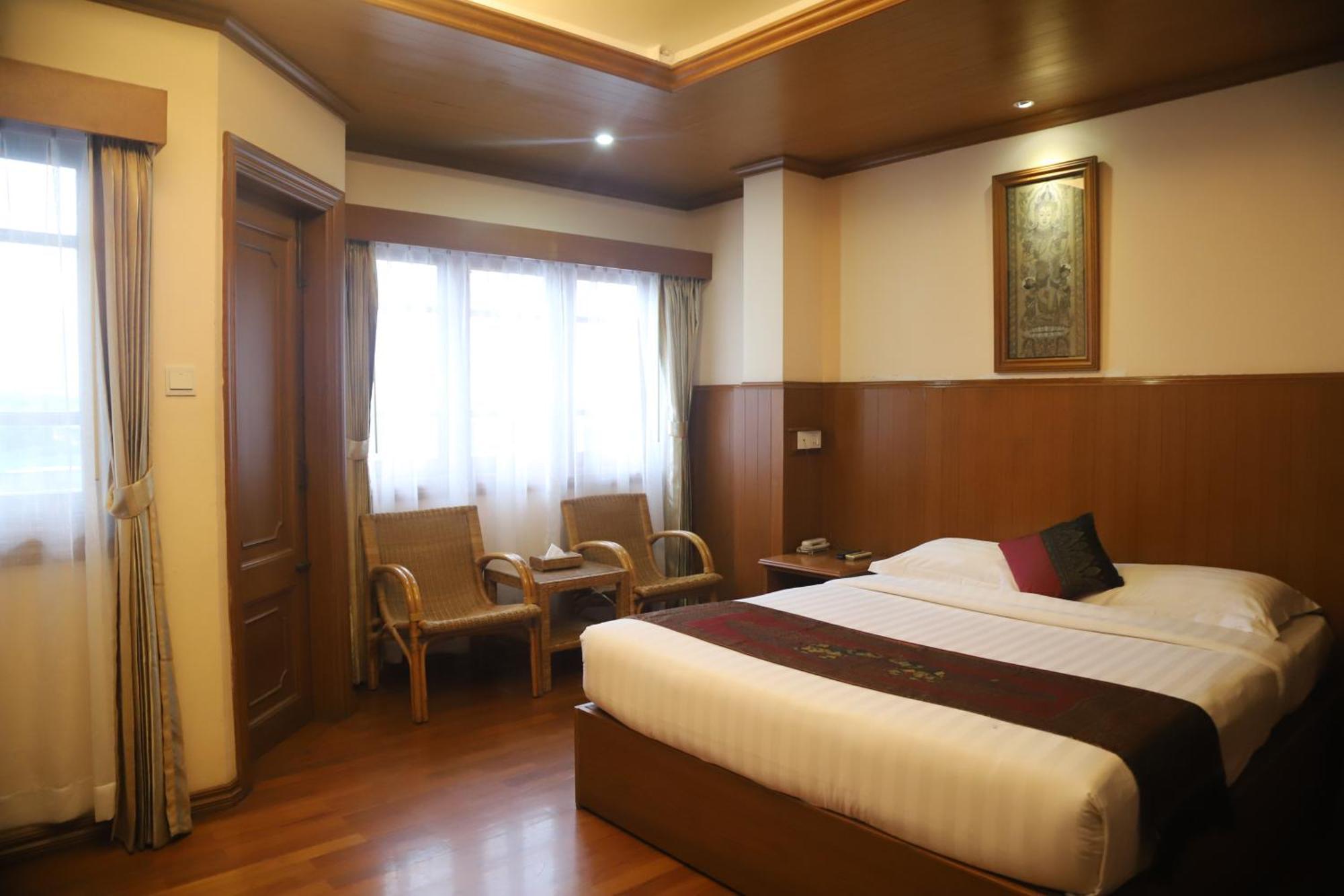 Hotel Sidney Yangon Exteriör bild