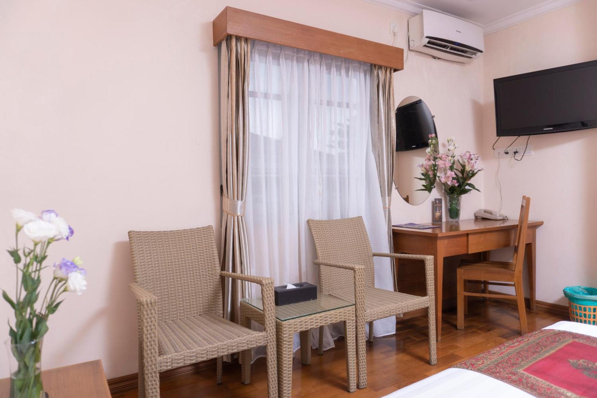 Hotel Sidney Yangon Exteriör bild