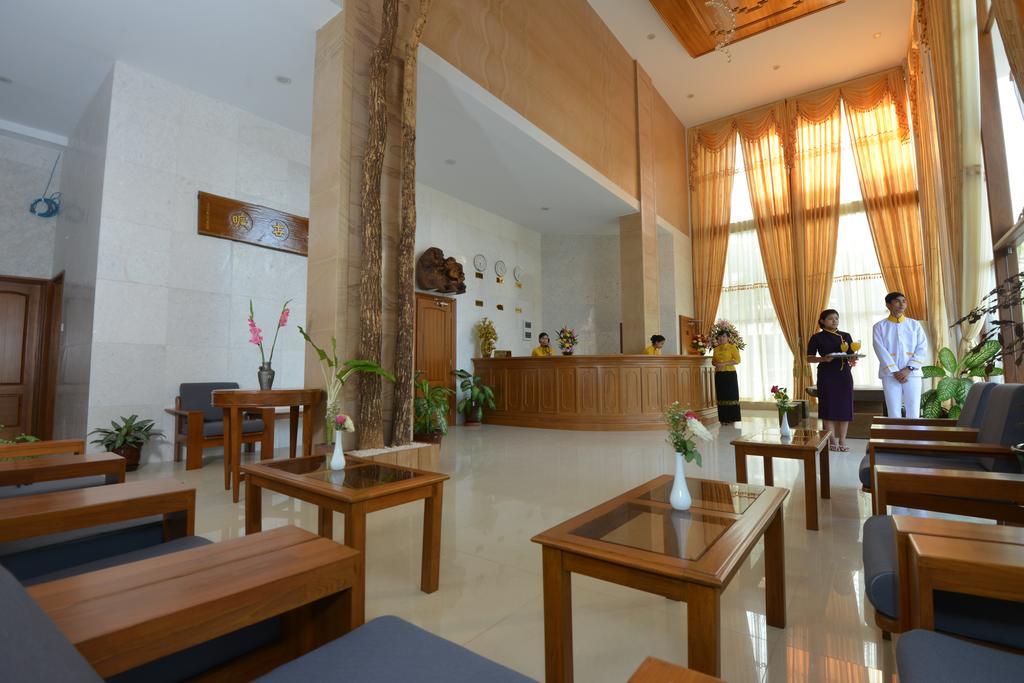 Hotel Sidney Yangon Exteriör bild