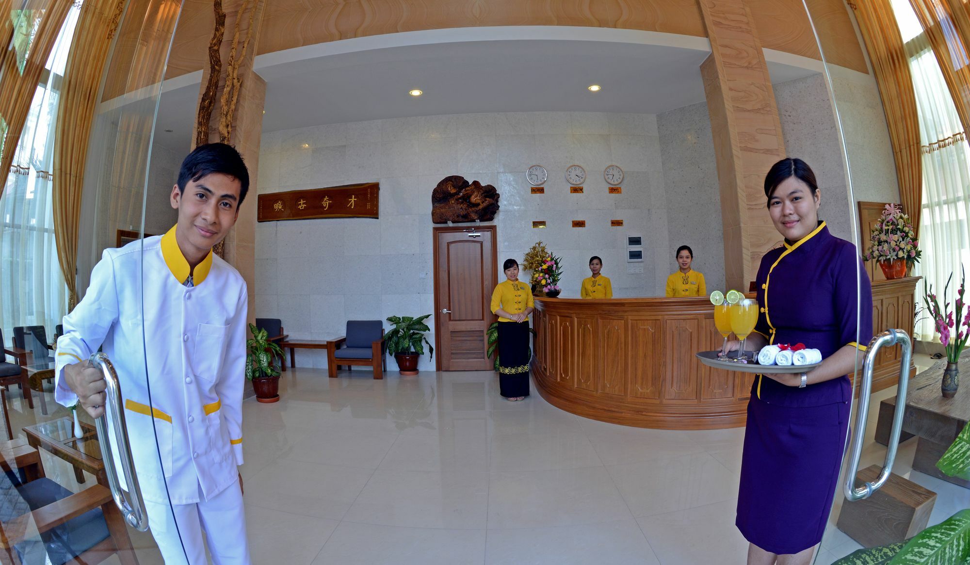 Hotel Sidney Yangon Exteriör bild